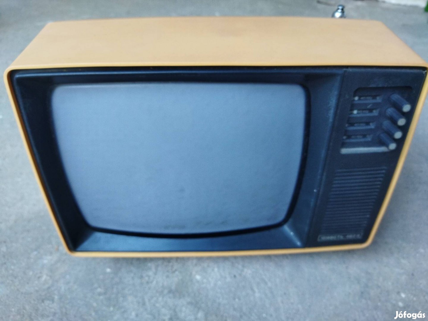 Junoszt TV -  régiséggyűjtőnek 