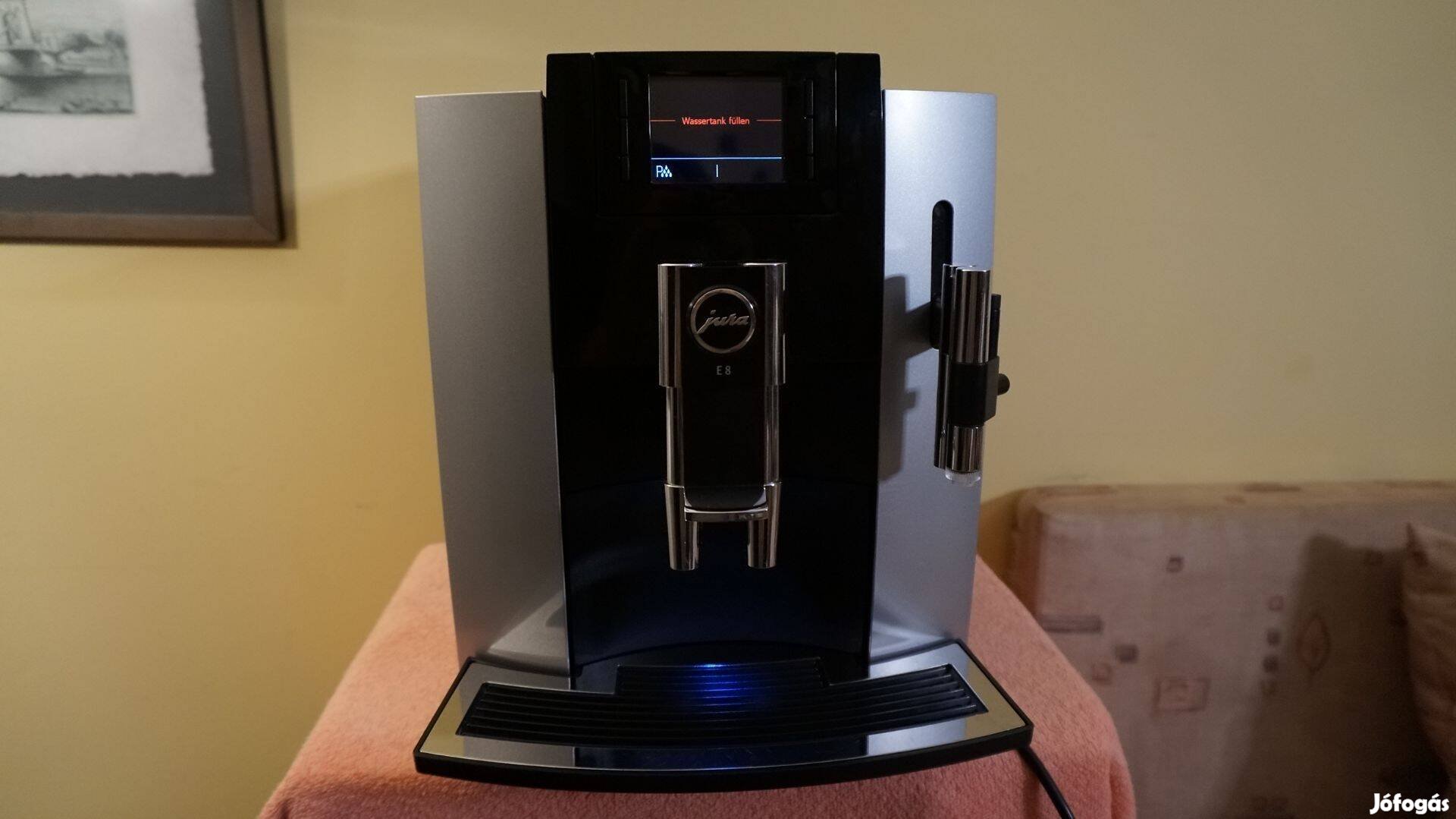 Jura E8 mint az új,saját használatból,szinte harmadáron