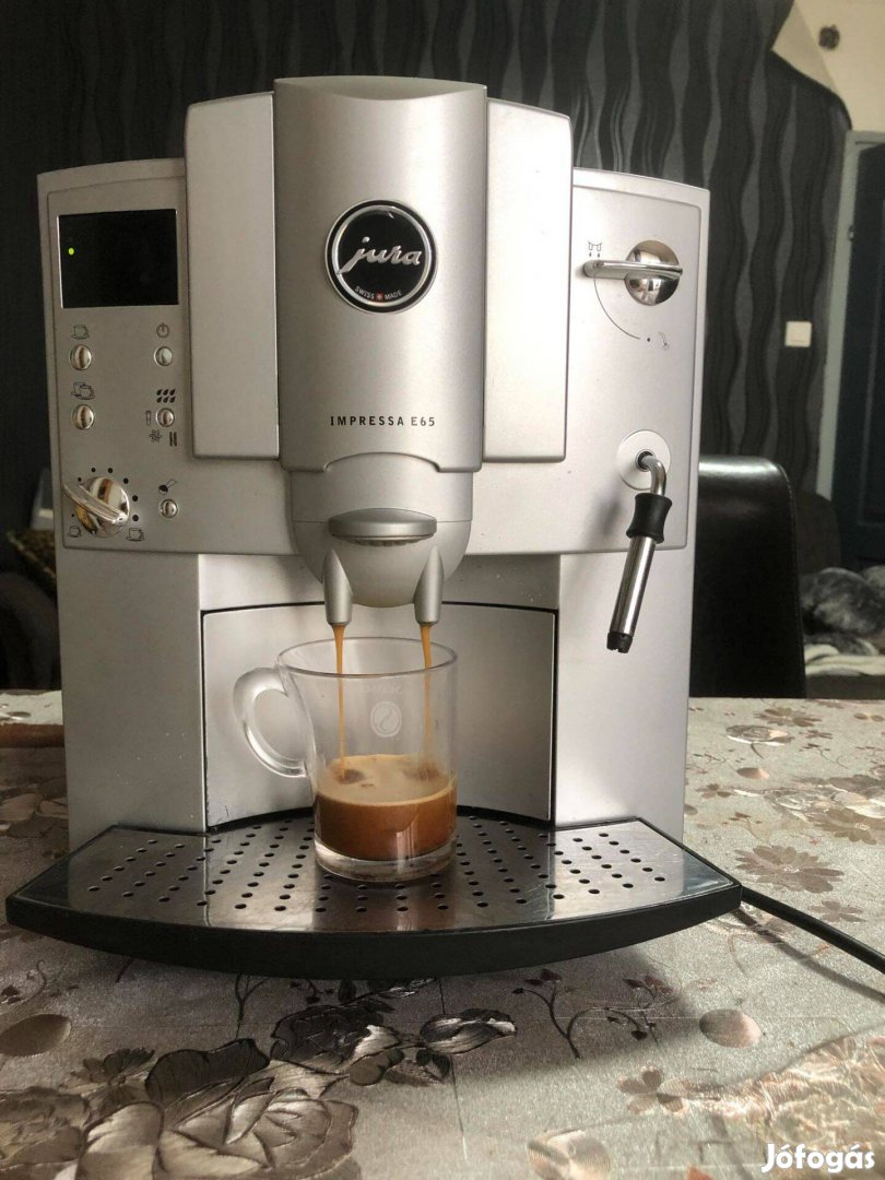 Jura Impressa E65 kávégép