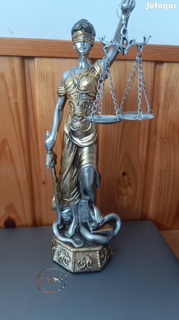 Justitia az igazság istennője szobor prémium gyujtoi áron alul