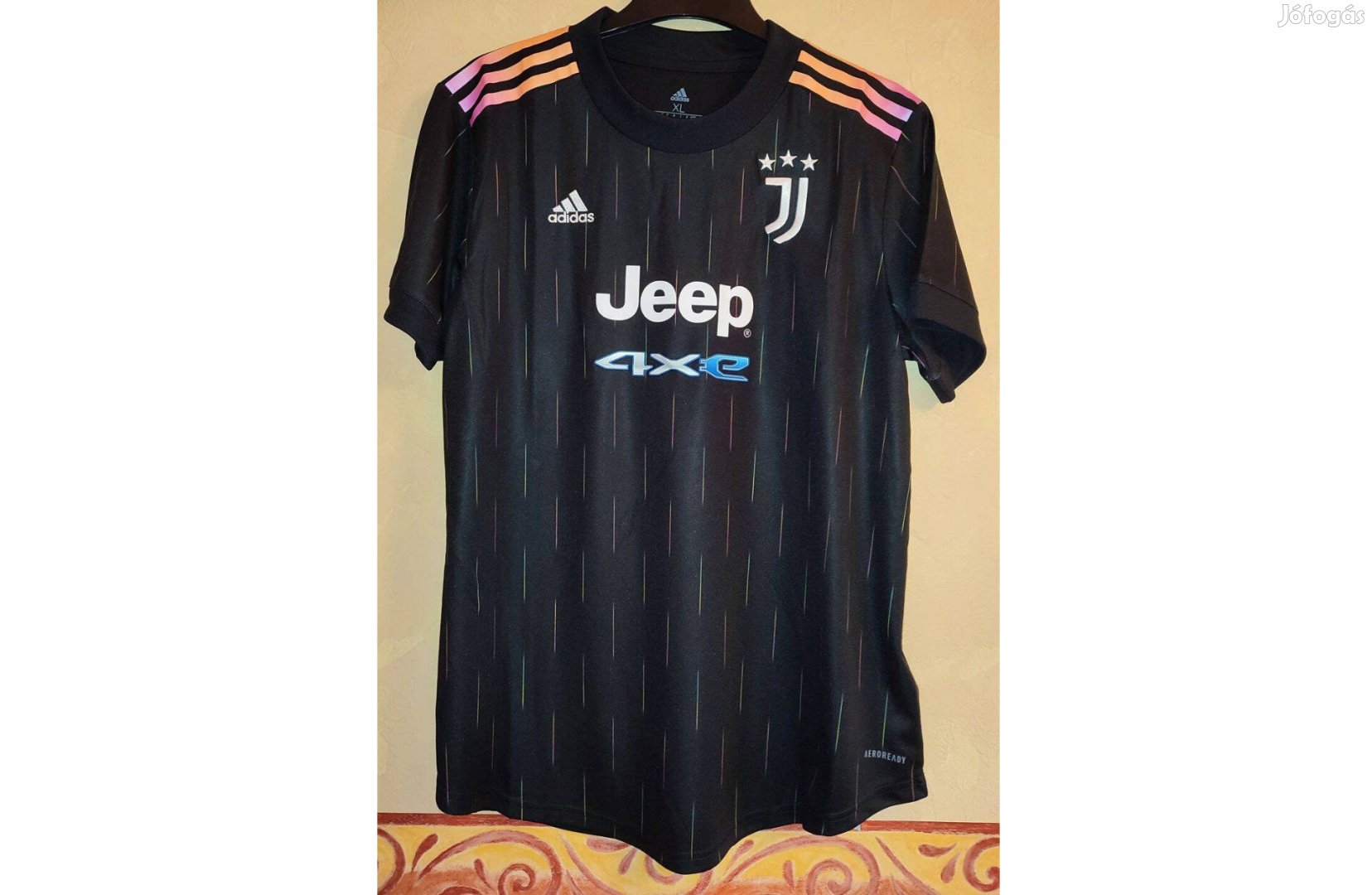 Juventus eredeti adidas 2021-22 fekete mez (XL)
