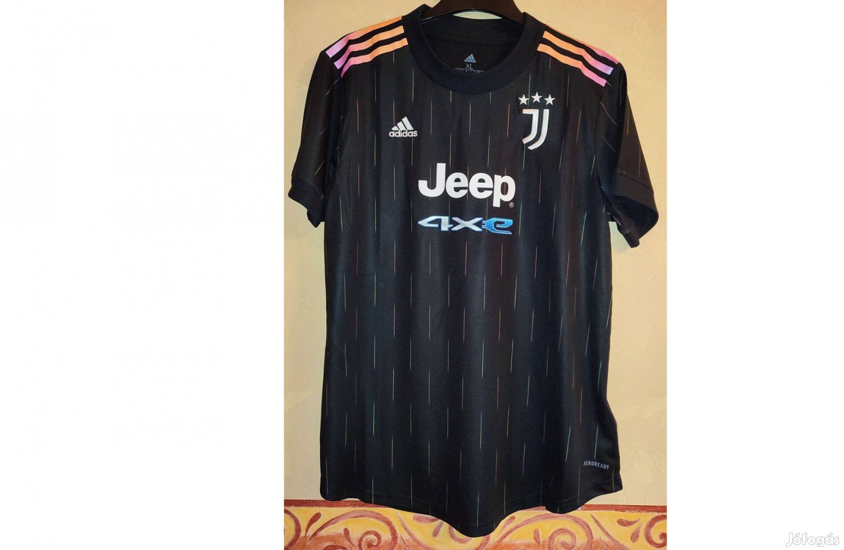 Juventus eredeti adidas 2021-22 fekete mez (XL)