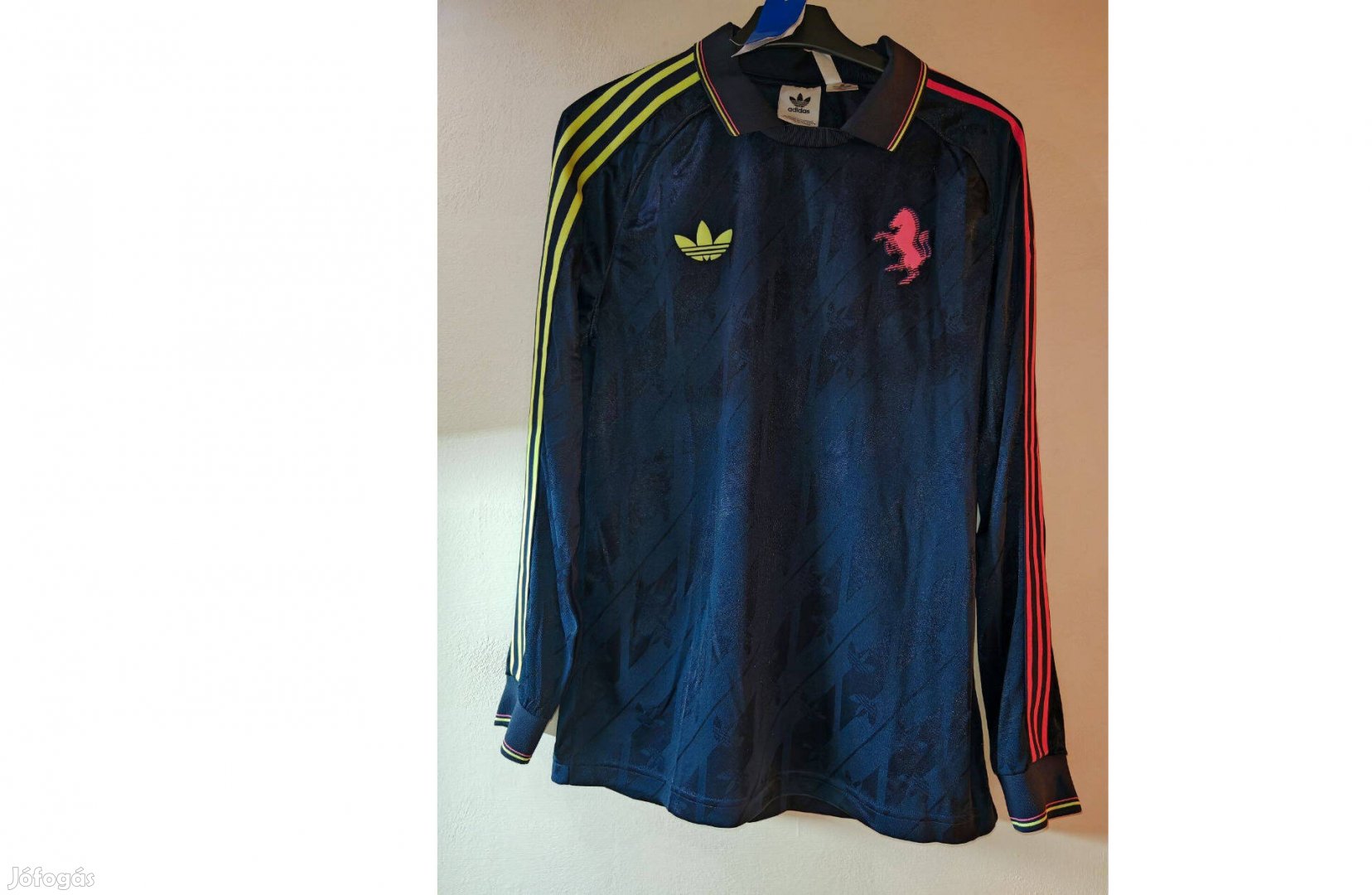 Juventus eredeti adidas Originals hosszú ujjú galléros mez (M)