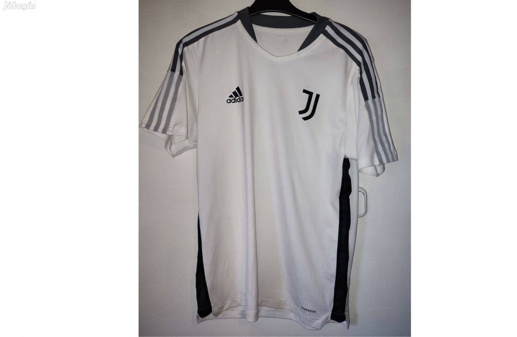 Juventus eredeti adidas fehér edzőmez (M-es)