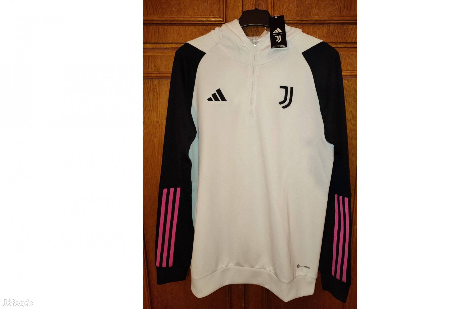 Juventus eredeti adidas fehér fekete kapucnis cipzáras
