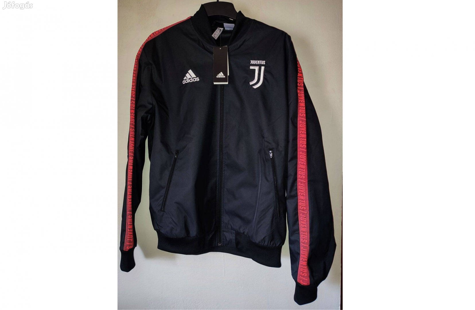 Juventus eredeti adidas fekete piros dzseki (M)