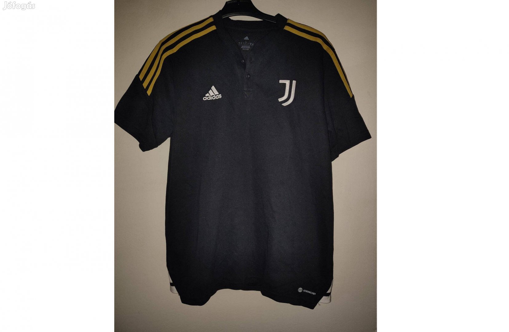 Juventus eredeti adidas fekete póló (M)