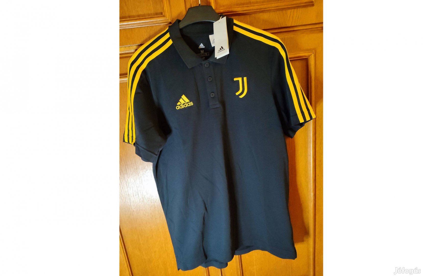 Juventus eredeti adidas fekete sárga galléros póló (M-es)