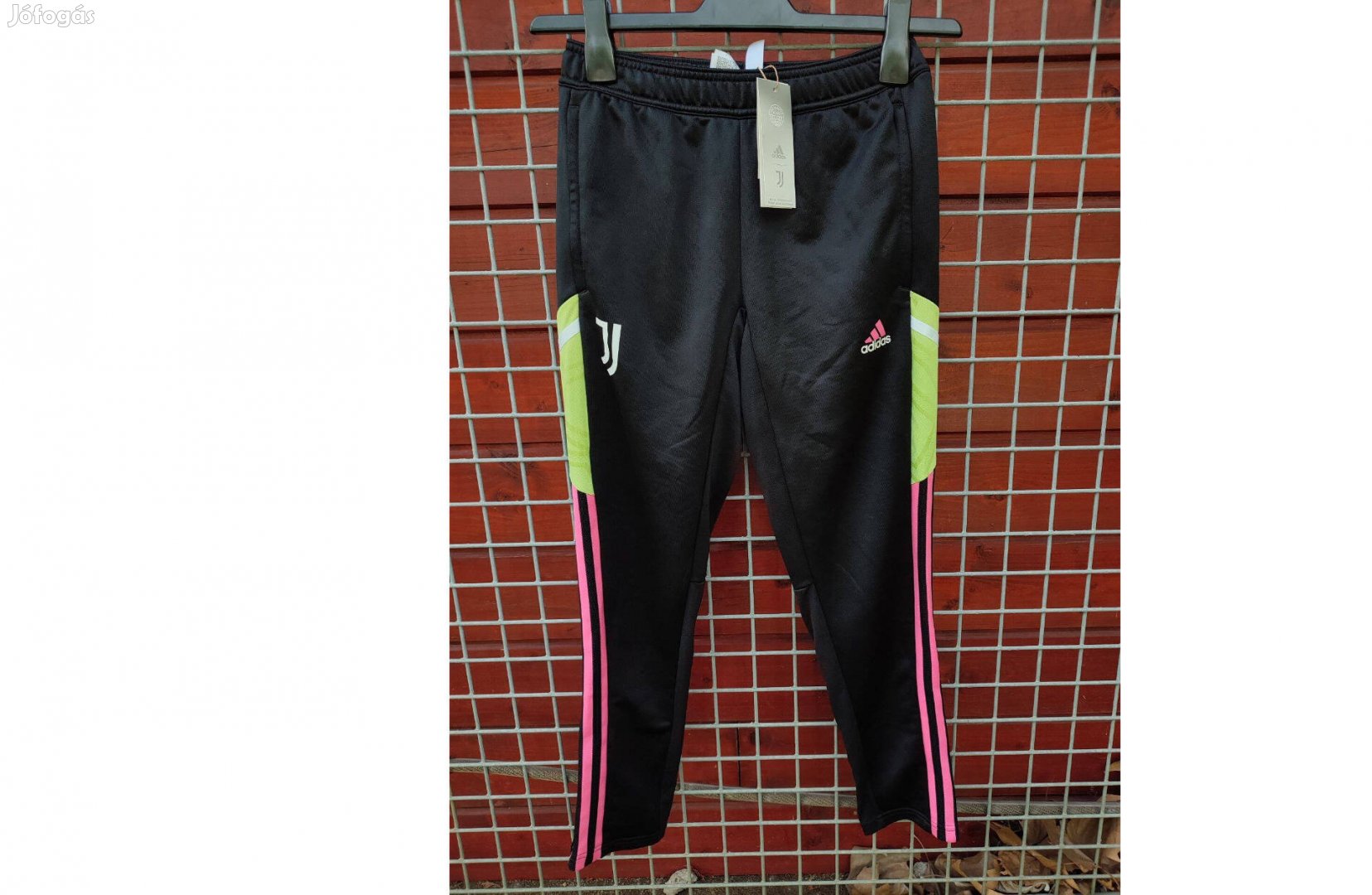 Juventus eredeti adidas fekete zöld pink hosszú gyerek nadrág (M,152)