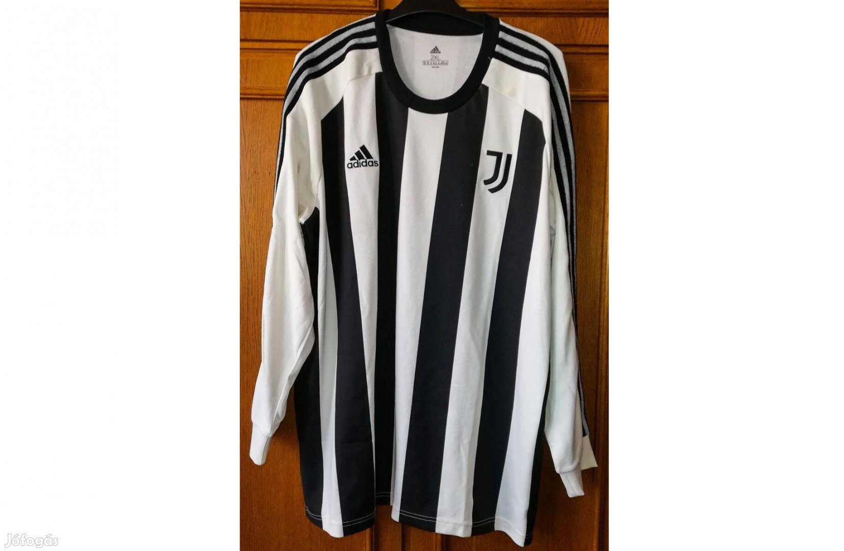 Juventus eredeti adidas hosszú ujjú felső (M, 2XL)