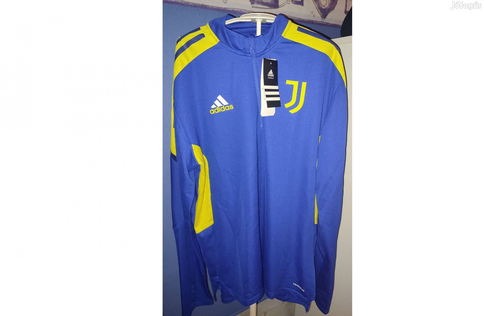 Juventus eredeti adidas kék sárga cipzáras nyakú felső (M)