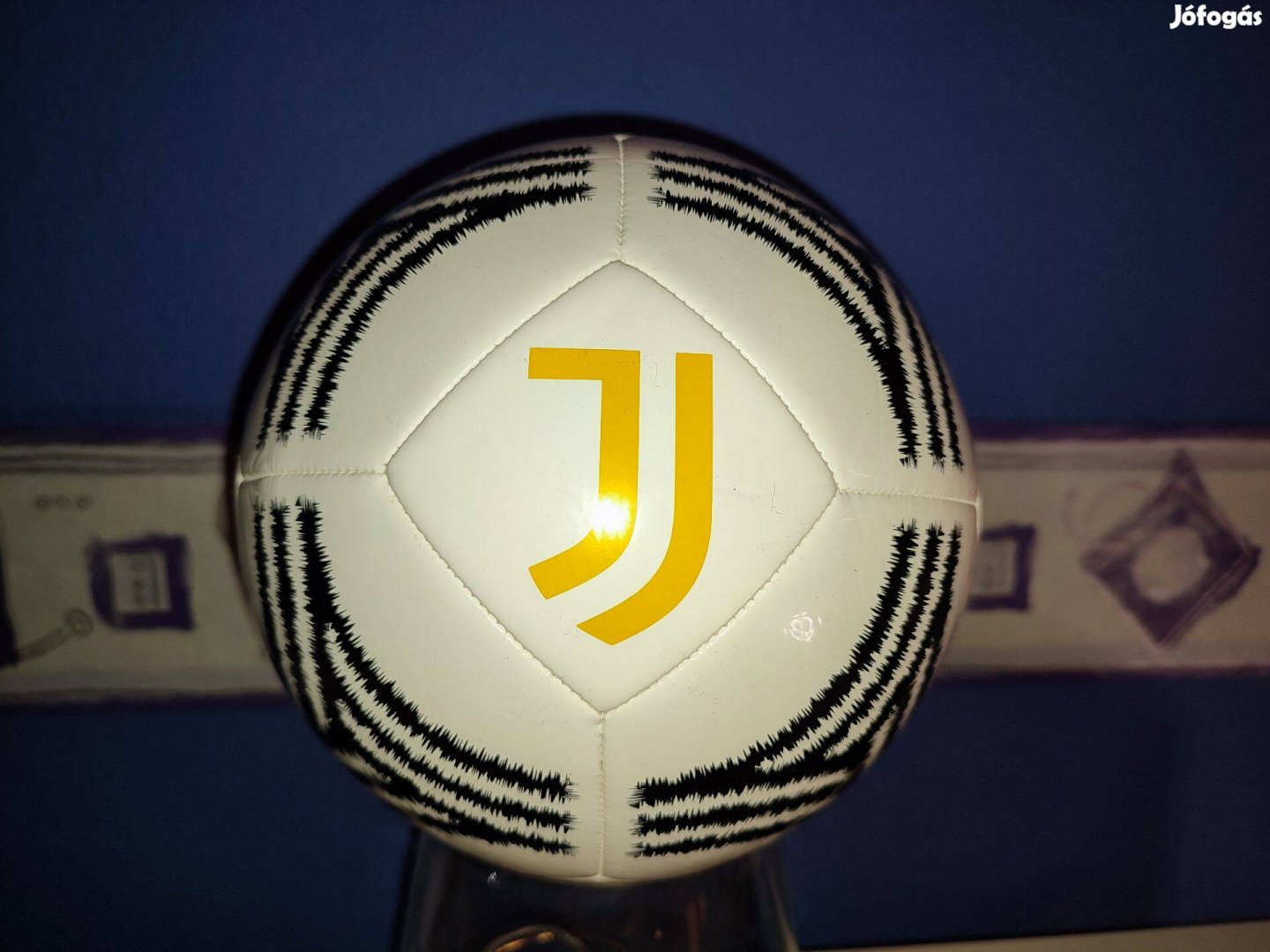 Juventus eredeti adidas labda (5-ös)