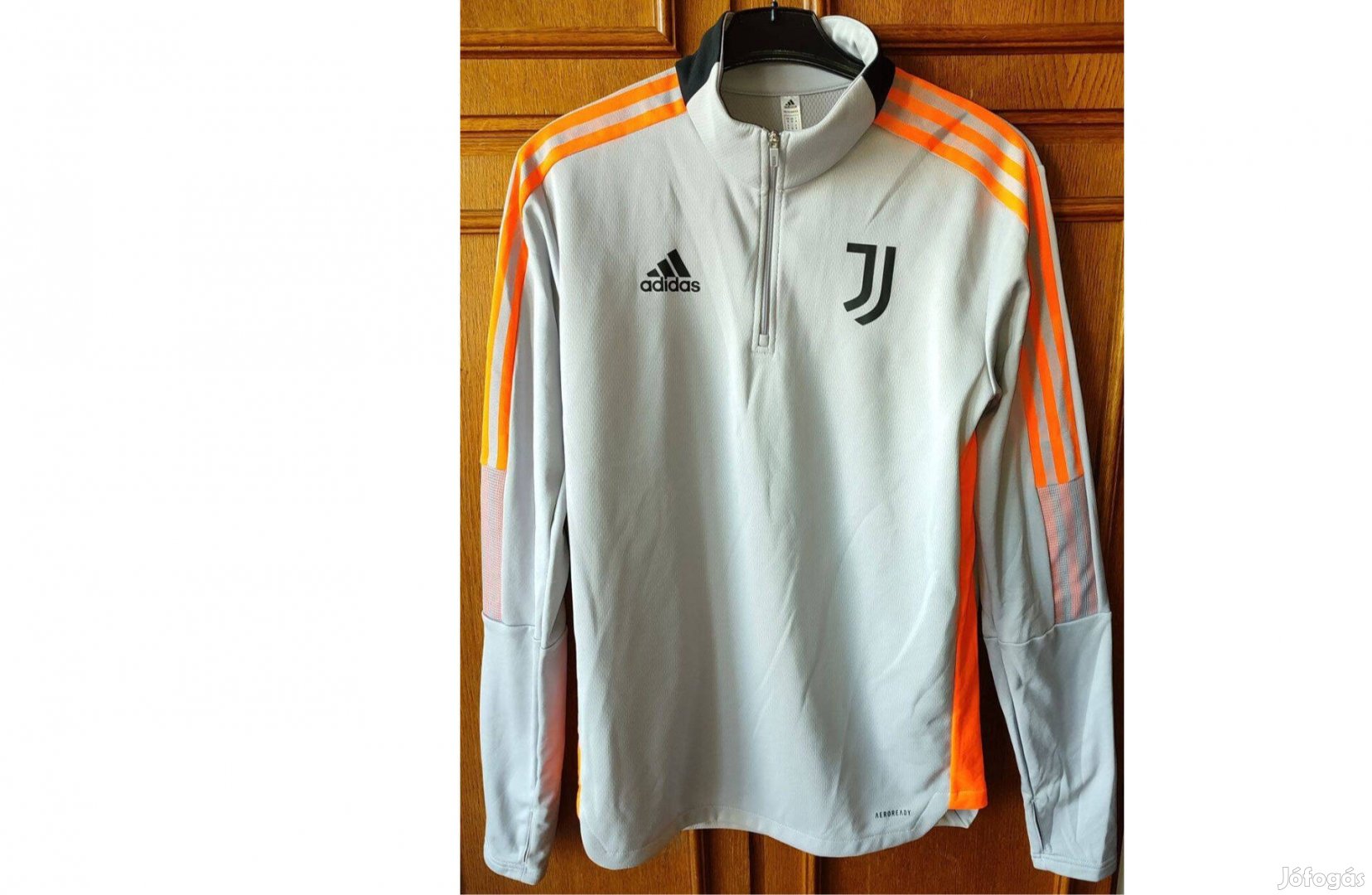 Juventus eredeti adidas szürke narancssárga cipzáras nyakú M-es felső
