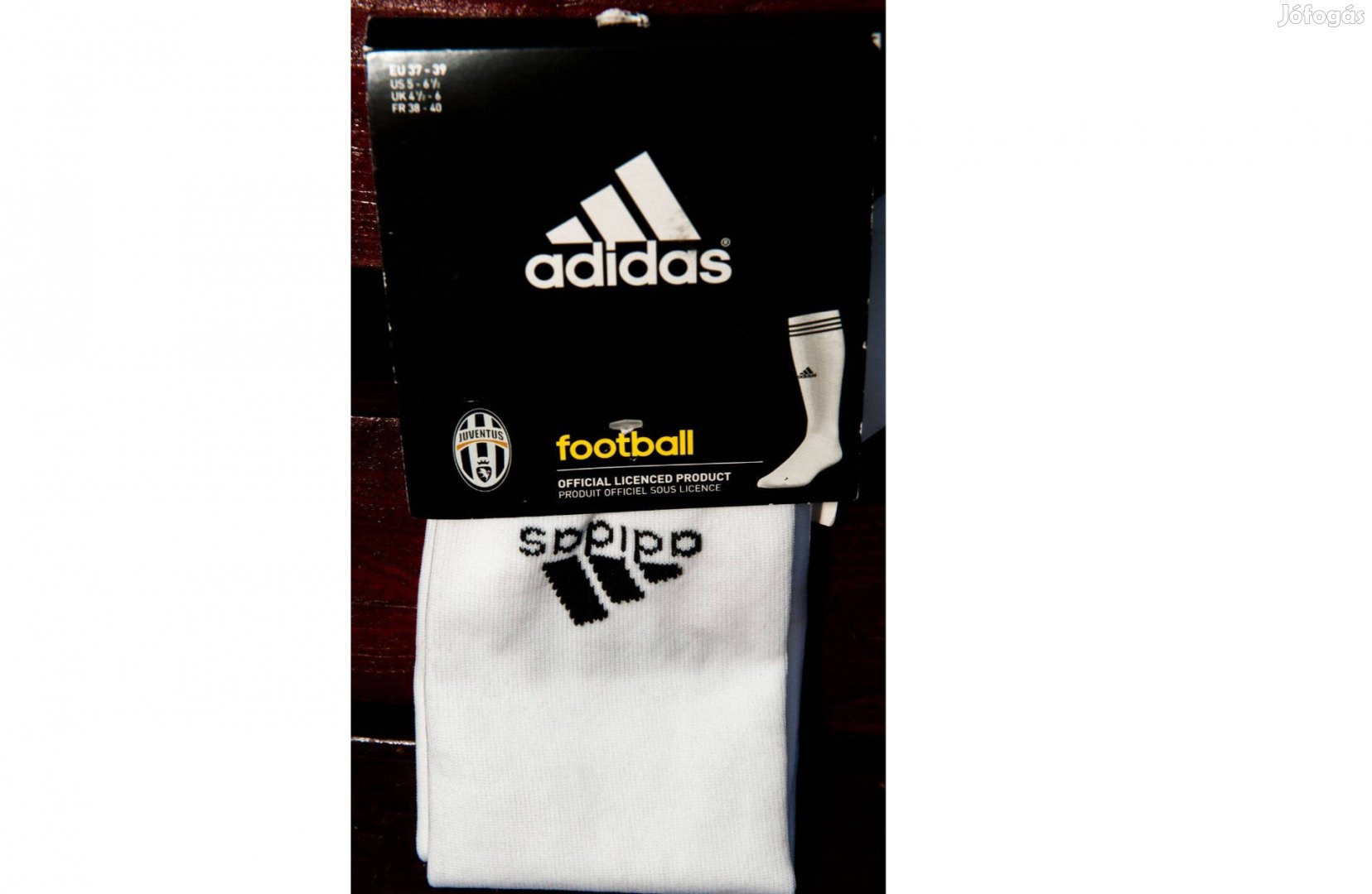 Juventus eredeti fehér adidas lábszárvédő (37-39) I