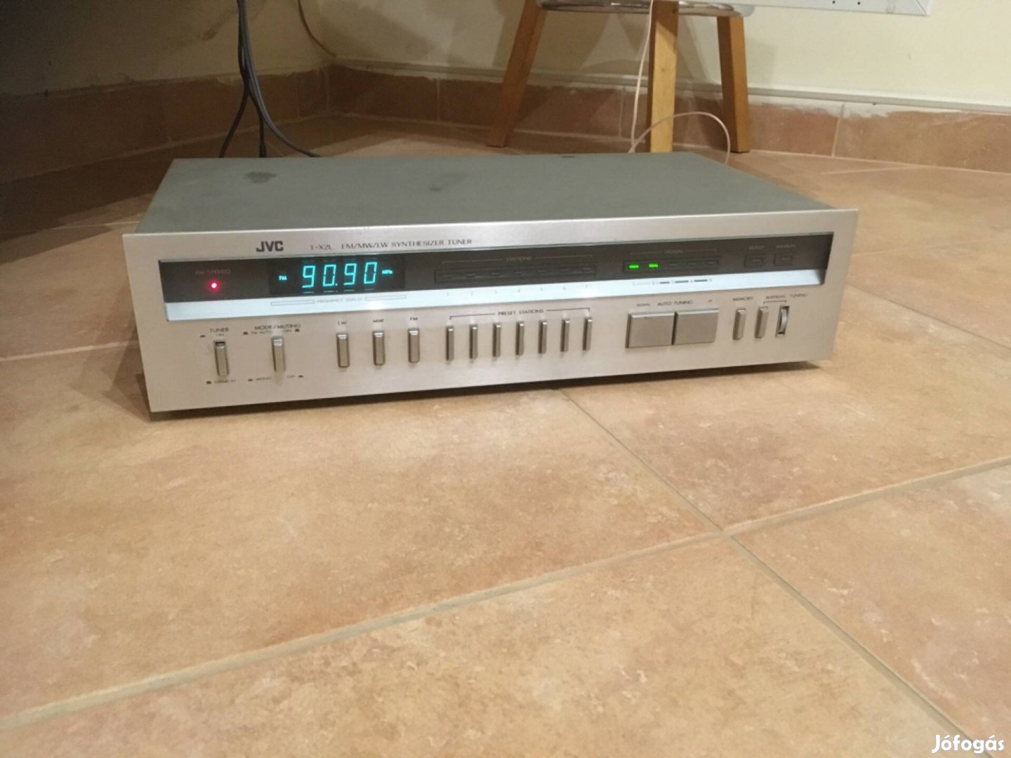 Jvc hifi tuner , alu előlap . Dinamikus hangzás ! 8000 ft