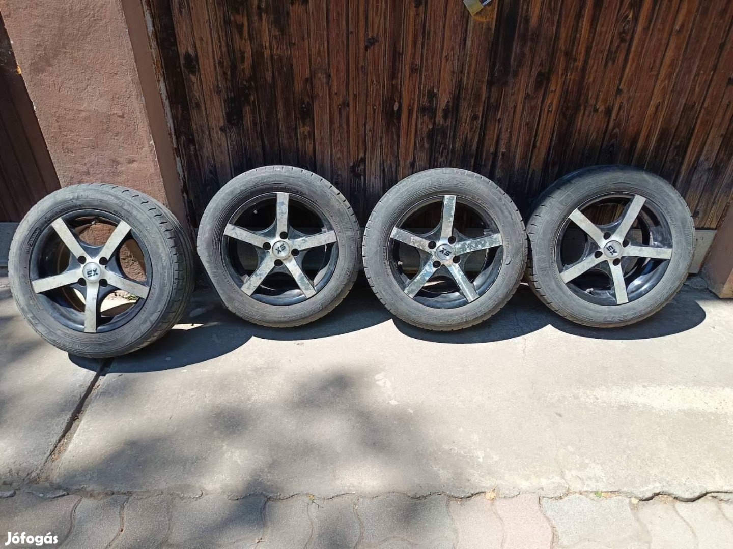 Jwl Via 4x100 14" alufelni nyári gumival Fiat
