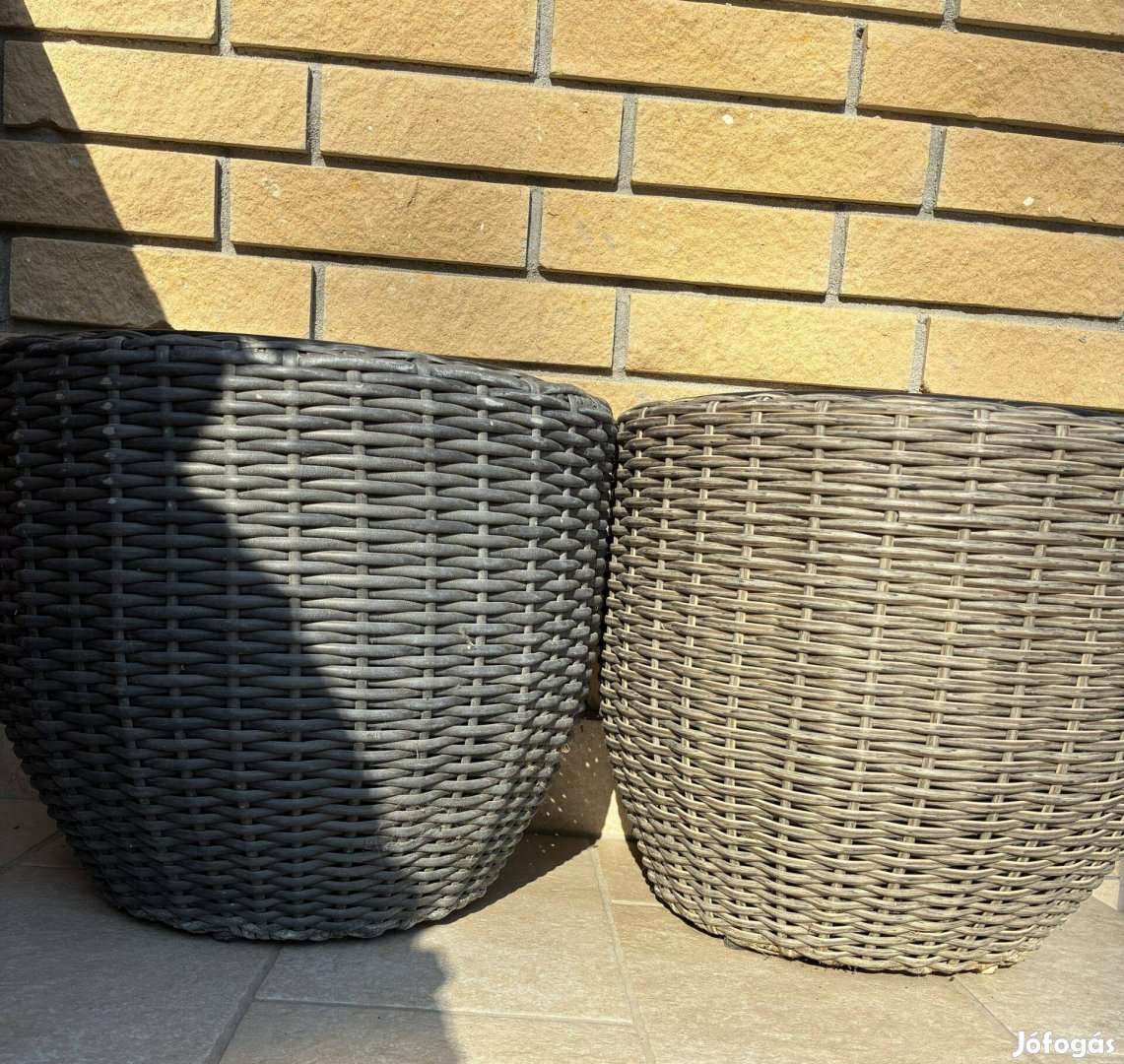 Jysk kerti kaspó, két méret, négyzet és kör alapú