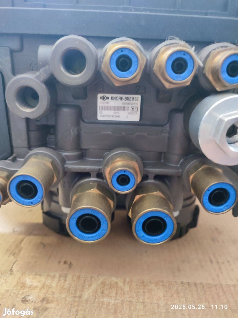 K019352V02 EBS modul pótkocsihoz
