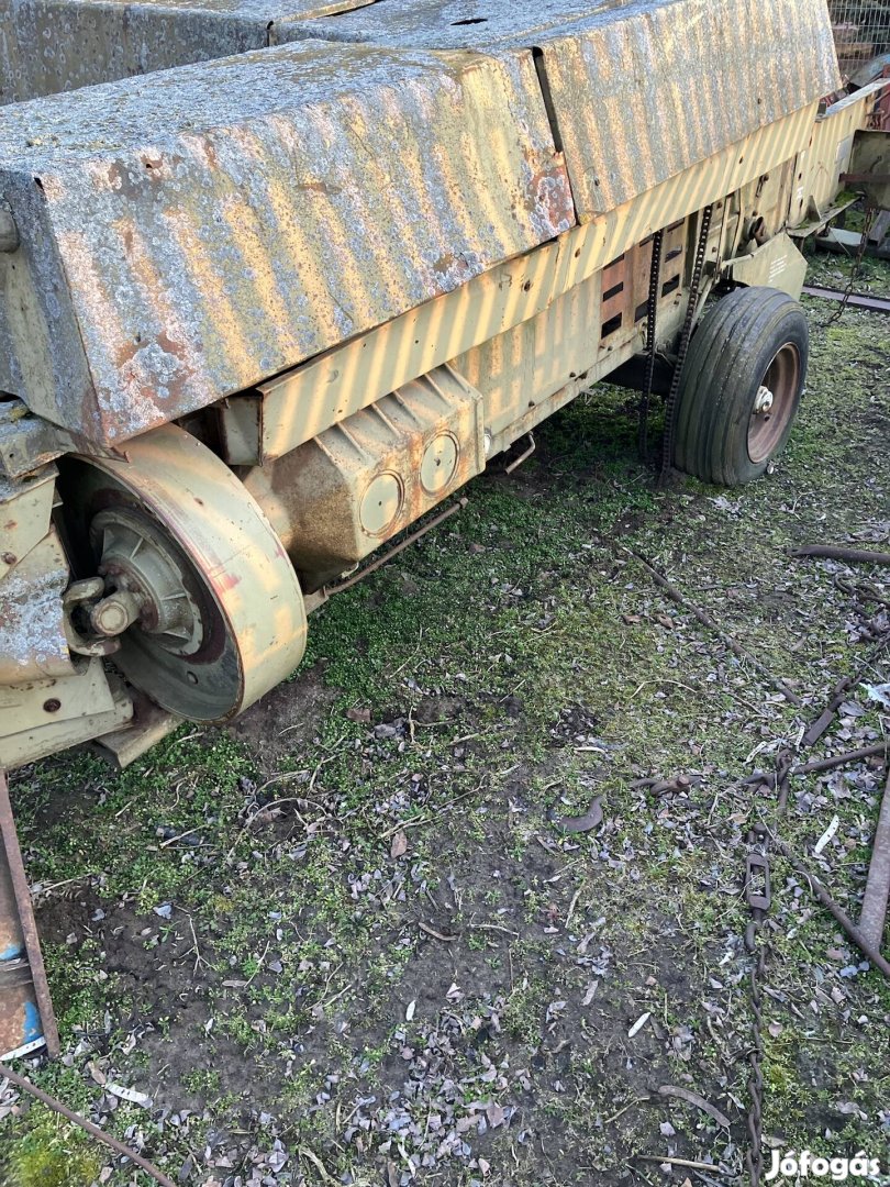 K454 bálázó bontott és új alkatrészek