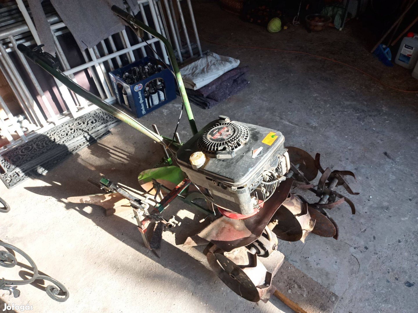 KF-04 Kapálógép 4 ütemű Briggs motorral rotációs kapagép kapáló gép