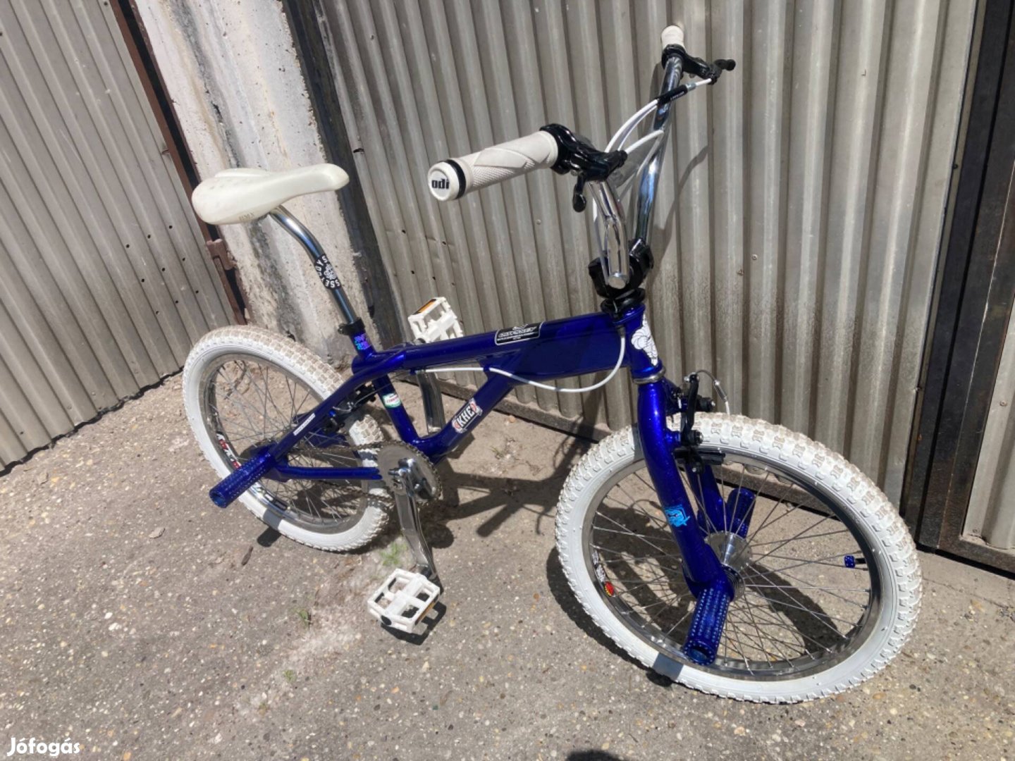 KHE Bmx egyedi kivitelben