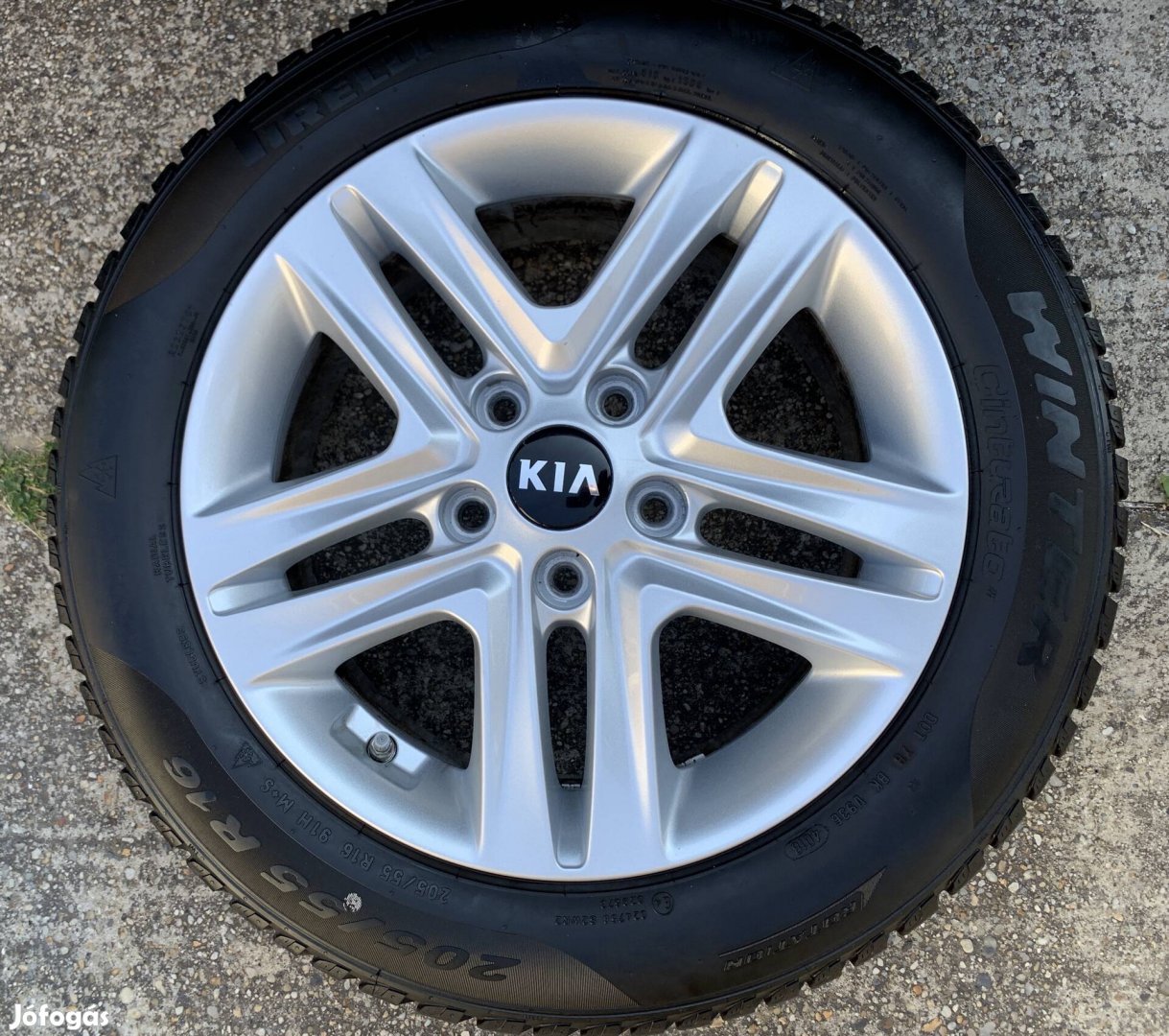 KIA 16"-os Gyönyörű Alufelni Téli Gumikkal,Szenzorokkal