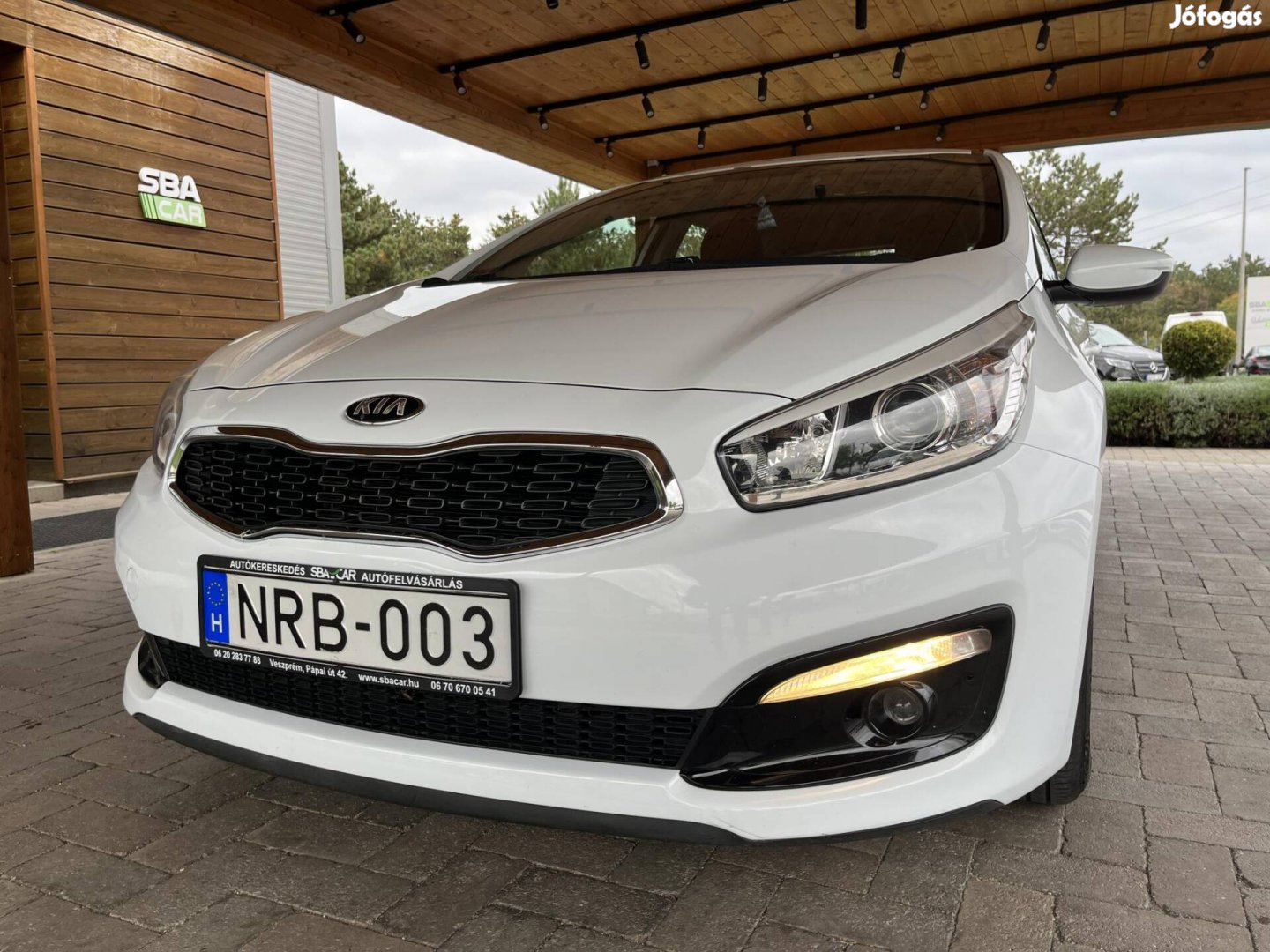 KIA CEE'D 1.4 Cvvt Bronze Végig vezetett szervi...