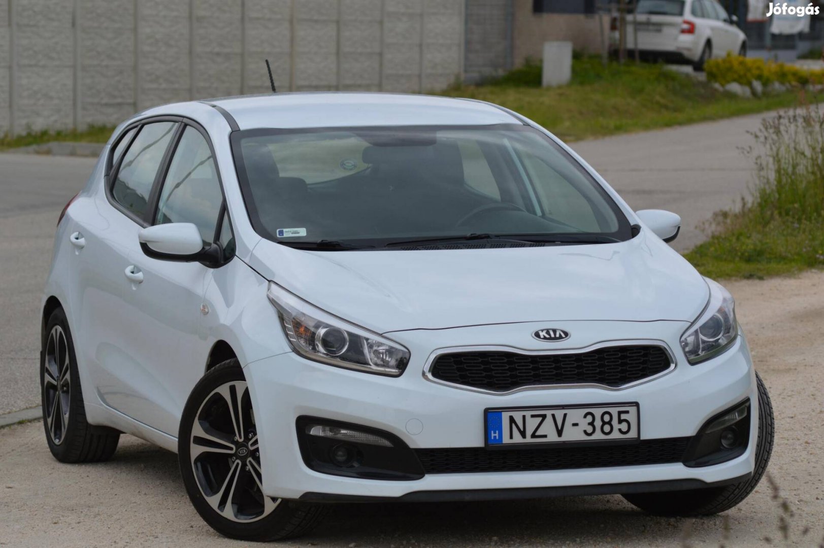 KIA CEE'D 1.4 Cvvt EX Prémium Mo-i/2.tul/V.szkö...