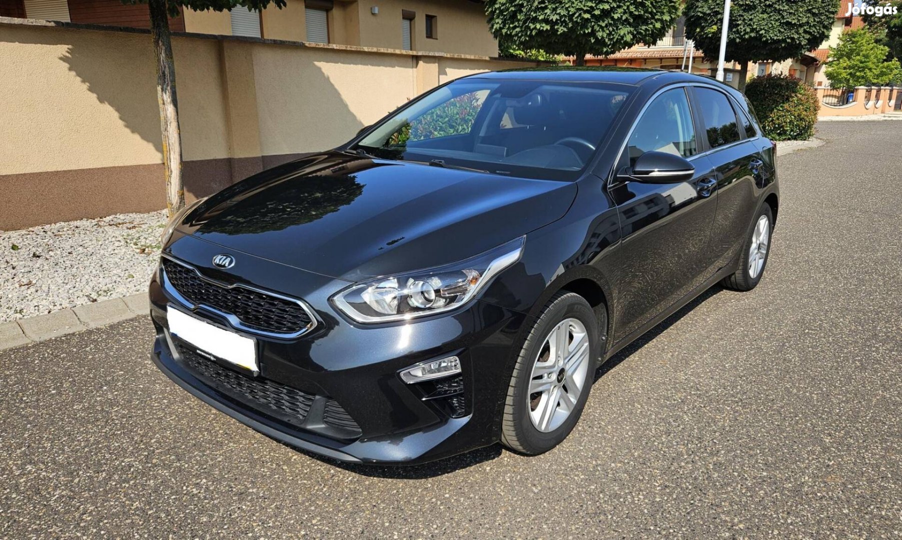 KIA CEE'D 1.4 Cvvt Silver Gyári Fényezés Végig...