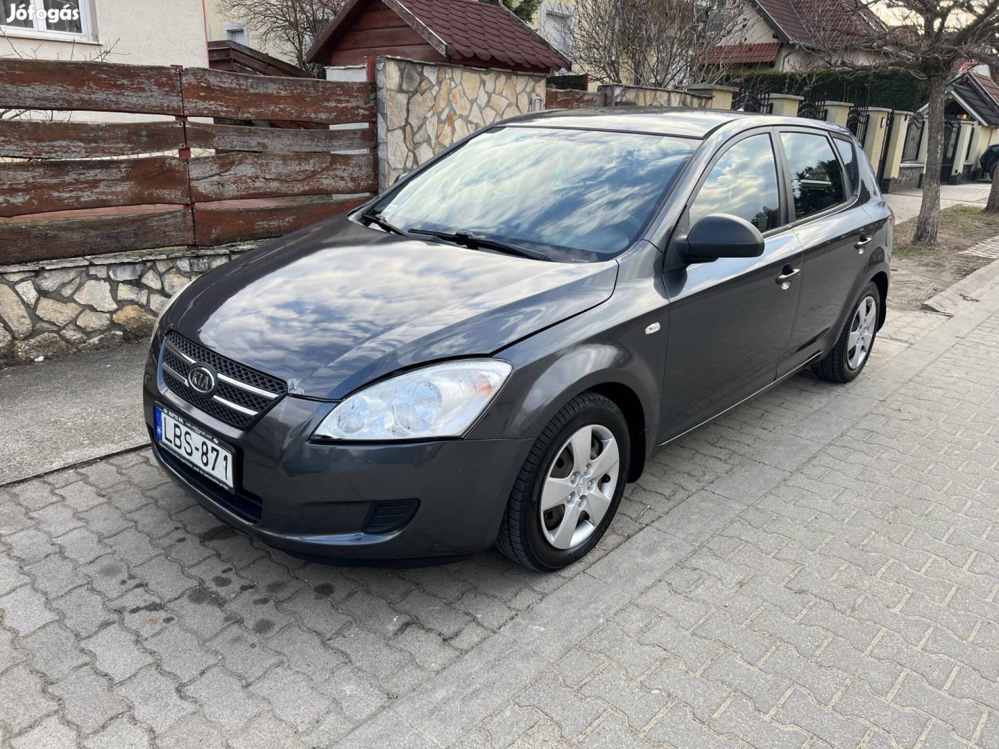 KIA CEE'D 1.4 LX Base 8 Kerék!!!