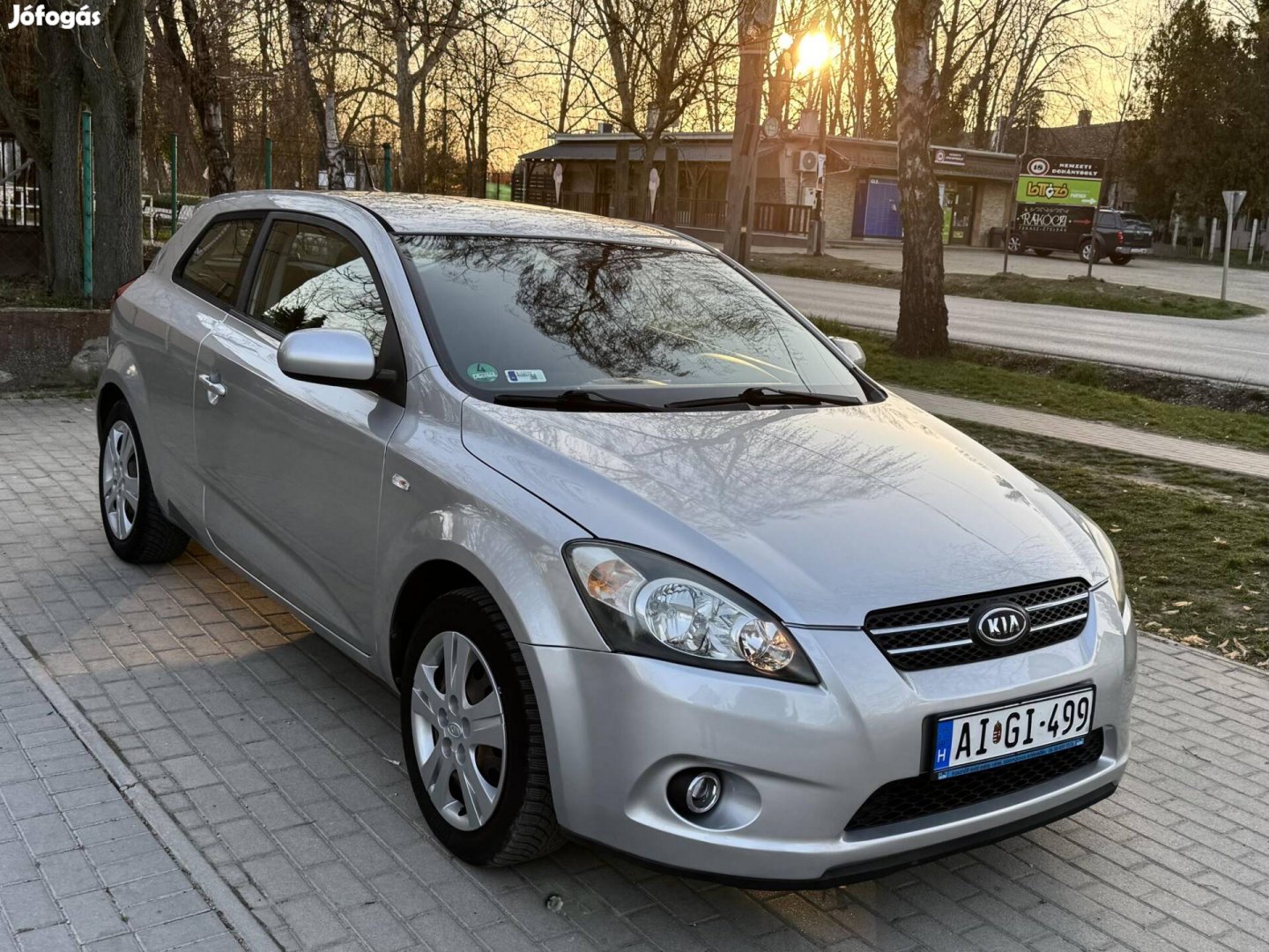 KIA CEED 1.4 LX Exclusive Valós Kevés Km Szép