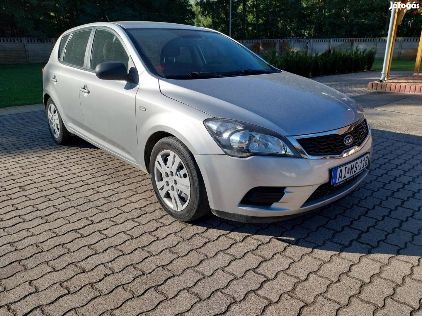 KIA CEE'D 1.4 L Benzin Gáz