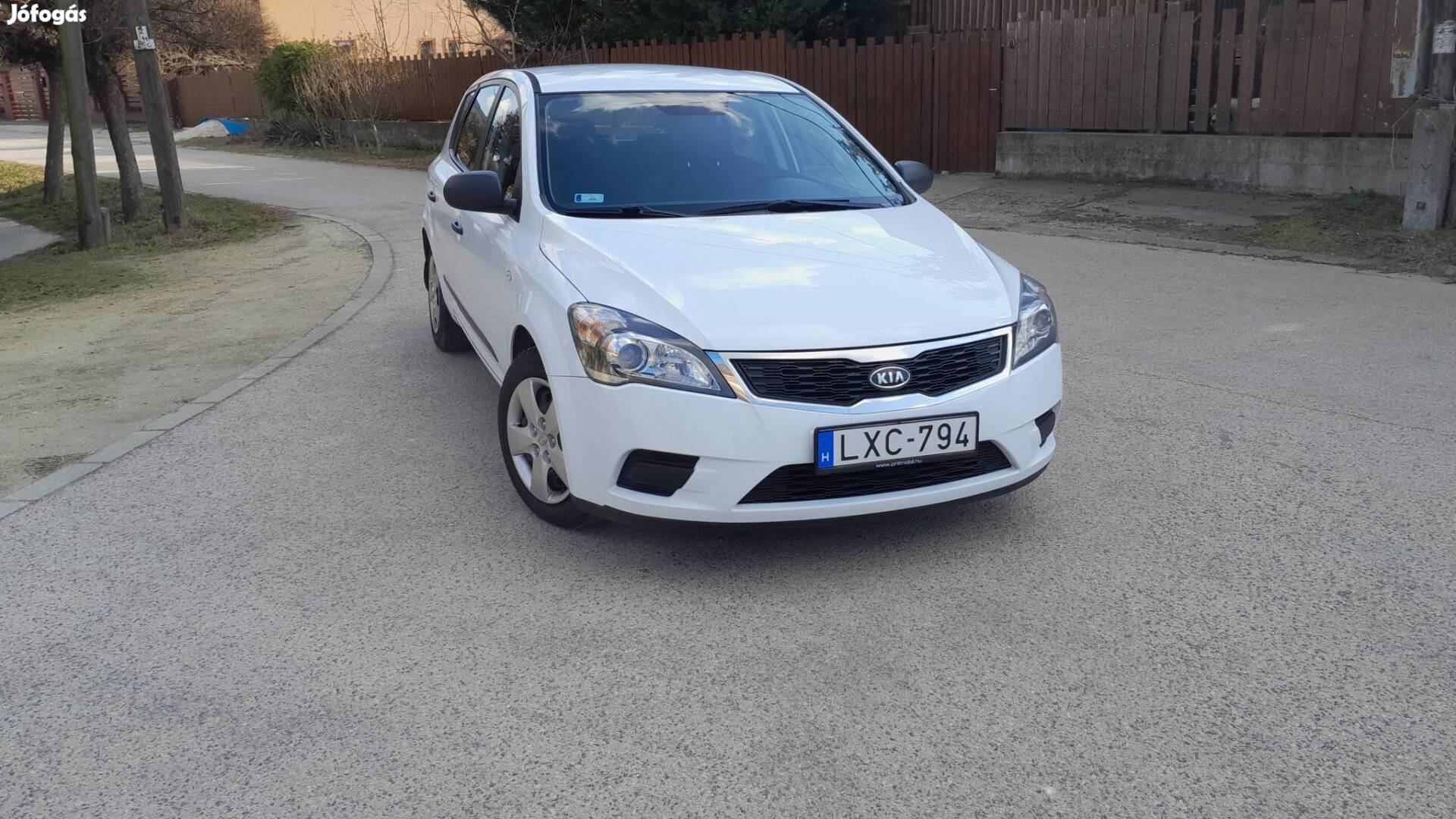 KIA CEE'D 1.4 L + AC Magyar 1 Tulaj Végig Szerv...