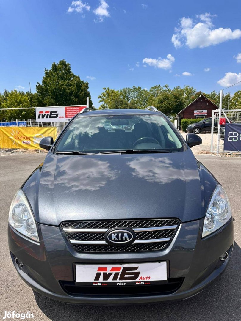 KIA CEE'D 1.6 EX 1.6 Benzines Kombi!Karbantarto...