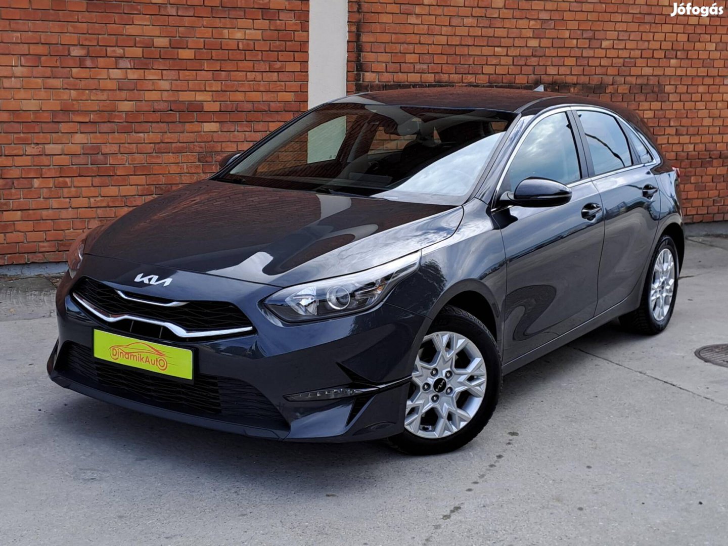 KIA CEE'D Ceed 1.6 CRDi HP Hybrid Silver Faceli...