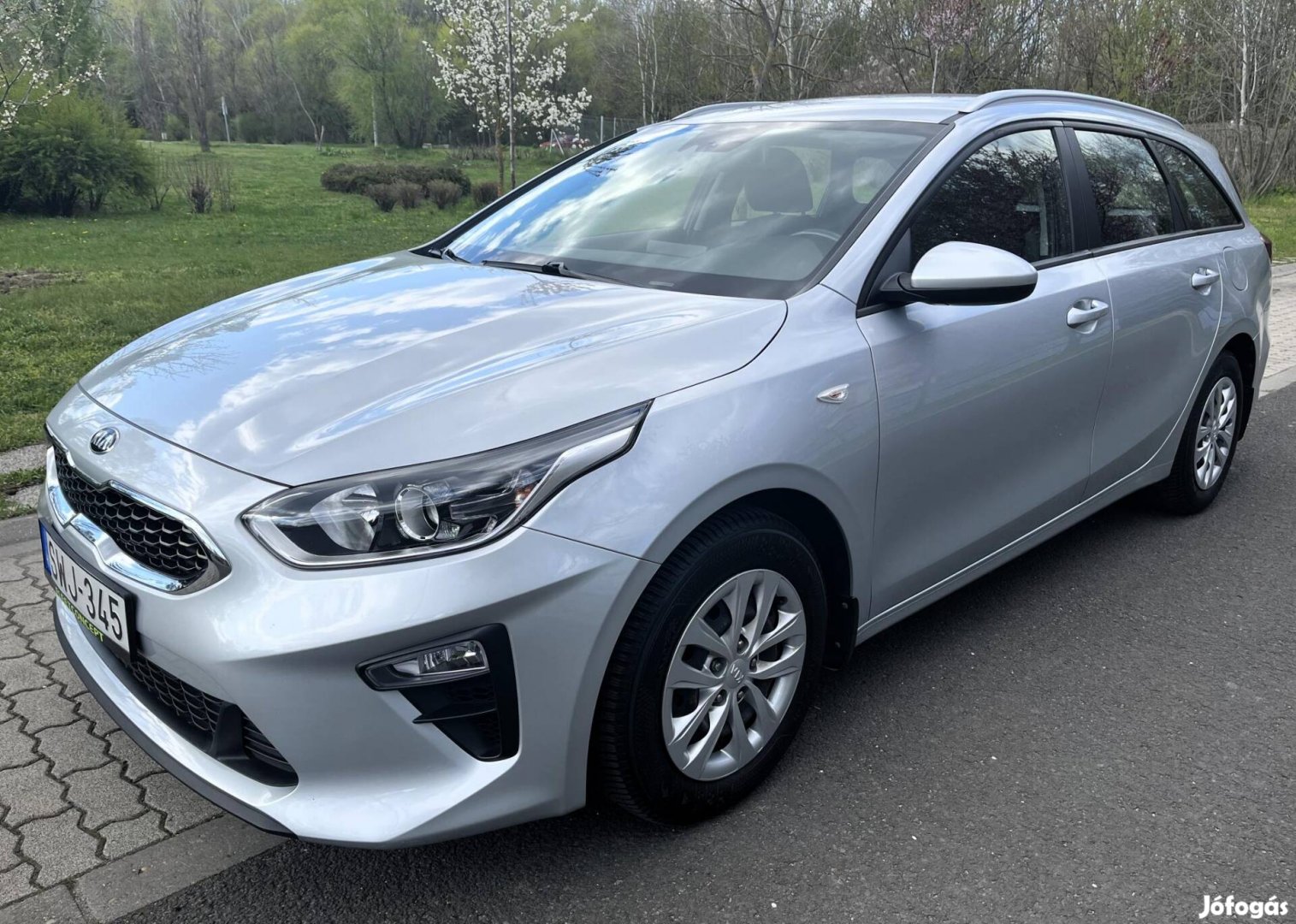 KIA CEE'D Ceed SW 1.5 T-GDI Silver Kombi 160 LE...