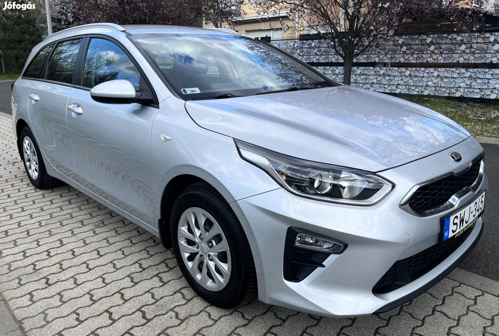 KIA CEE'D Ceed SW 1.5 T-GDI Silver Kombi 160 LE...