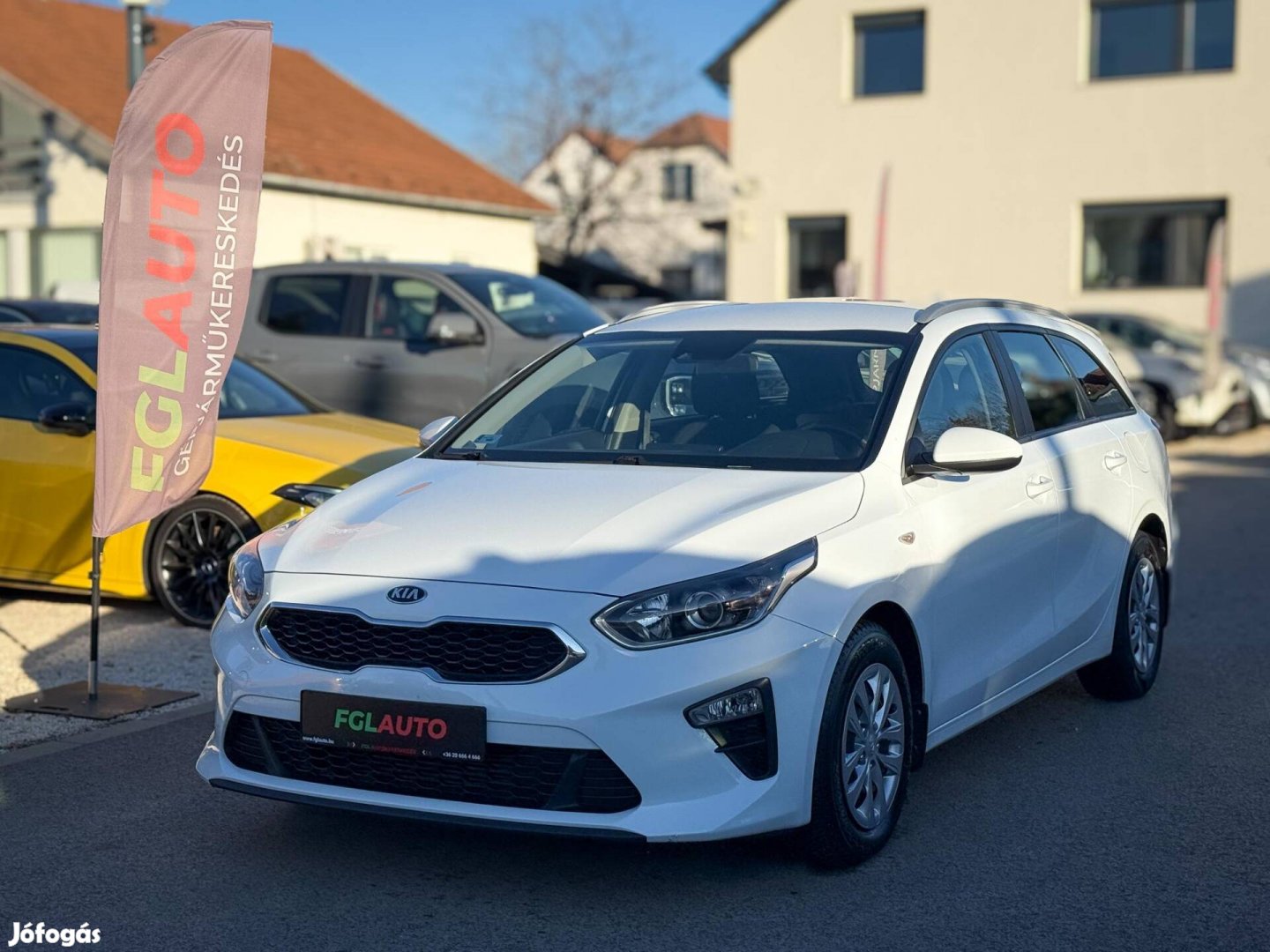 KIA CEE'D Ceed SW 1.6 CRDi HP Hybrid Bronze MO-...