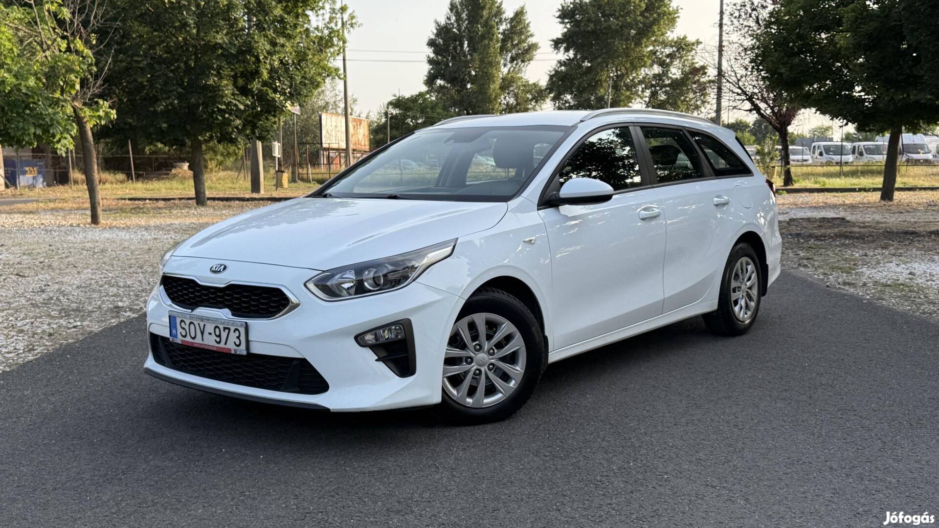KIA CEE'D Ceed SW 1.6 CRDi HP Hybrid Silver Els...