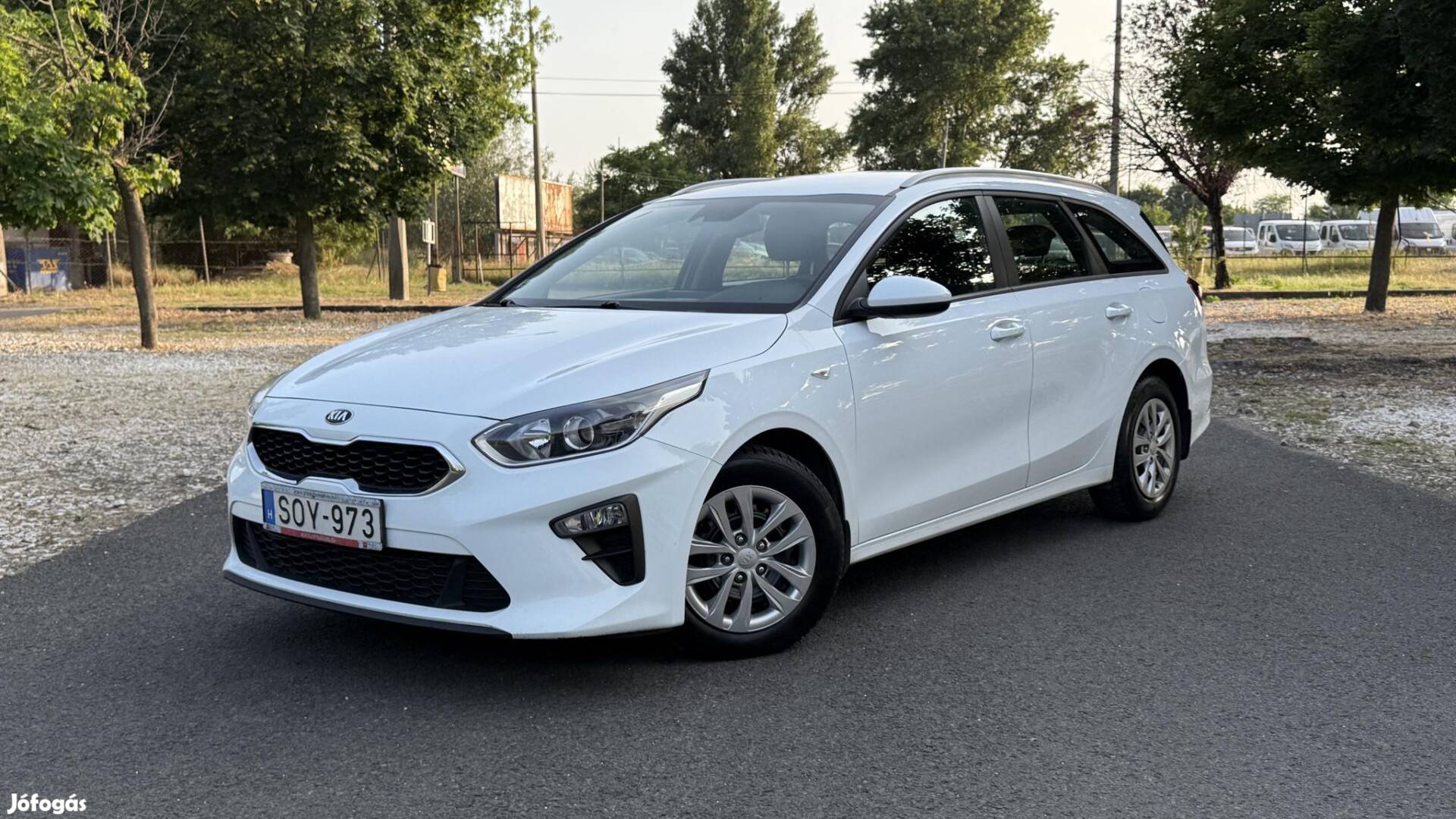 KIA CEE'D Ceed SW 1.6 CRDi HP Hybrid Silver Els...