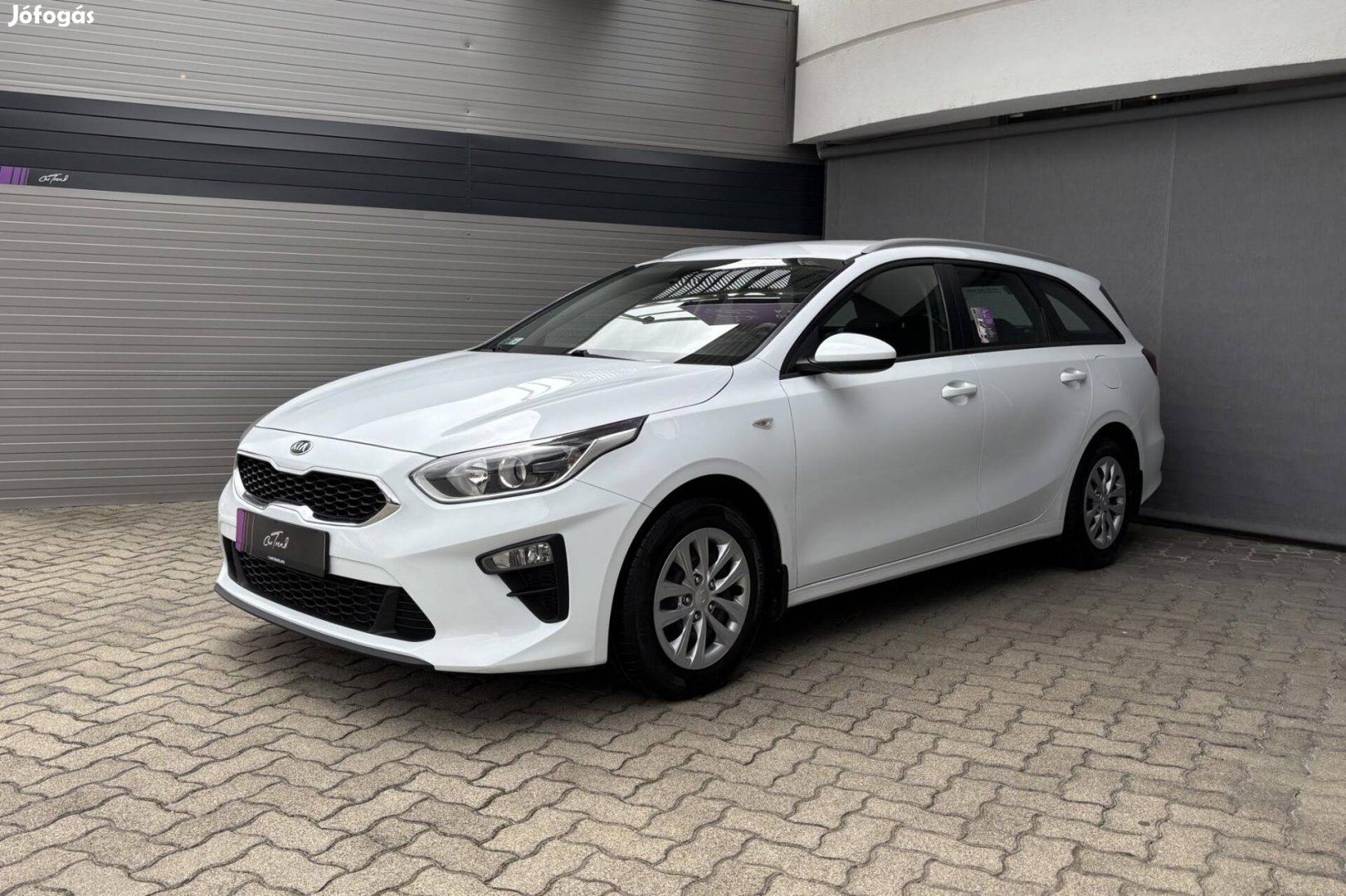 KIA CEE'D Ceed SW 1.6 CRDi HP Hybrid Silver GAR...