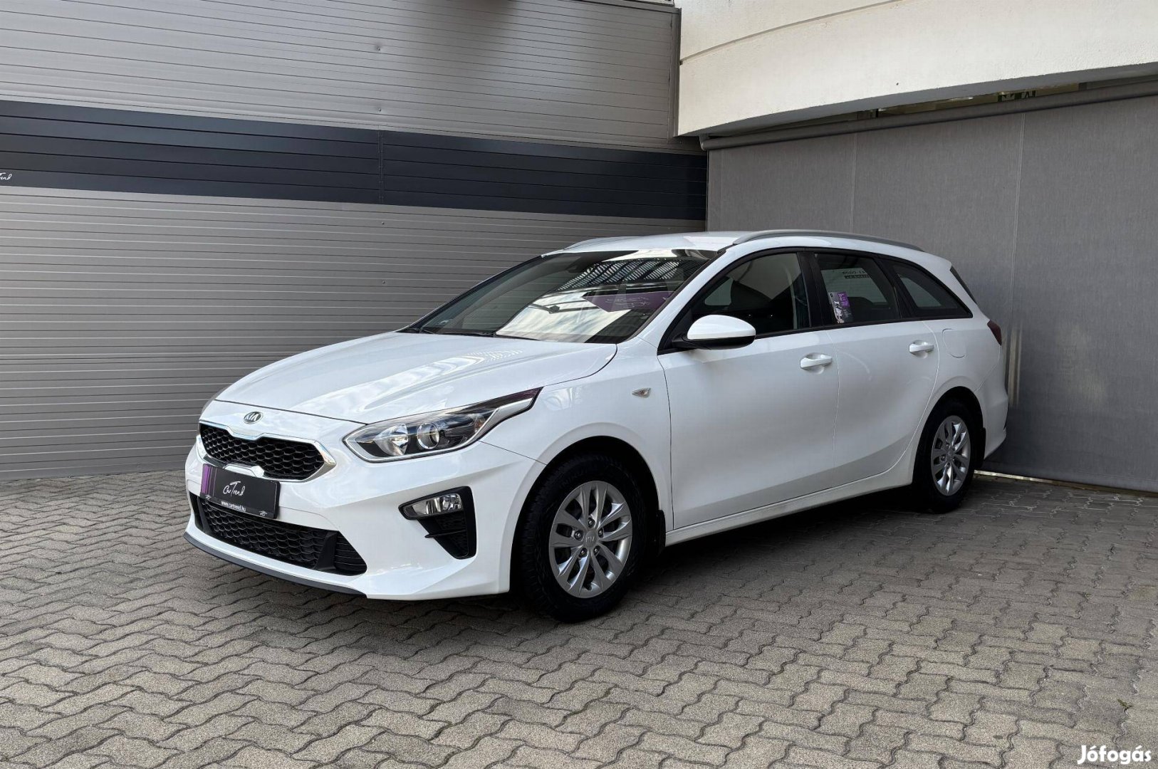 KIA CEE'D Ceed SW 1.6 CRDi HP Silver Garanciával!