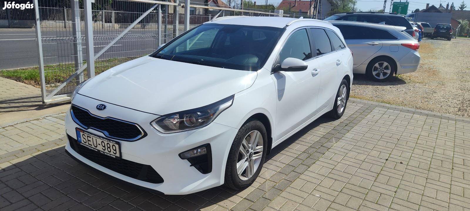 KIA CEE'D Ceed SW 1.6 CRDi LP Silver Garancia....