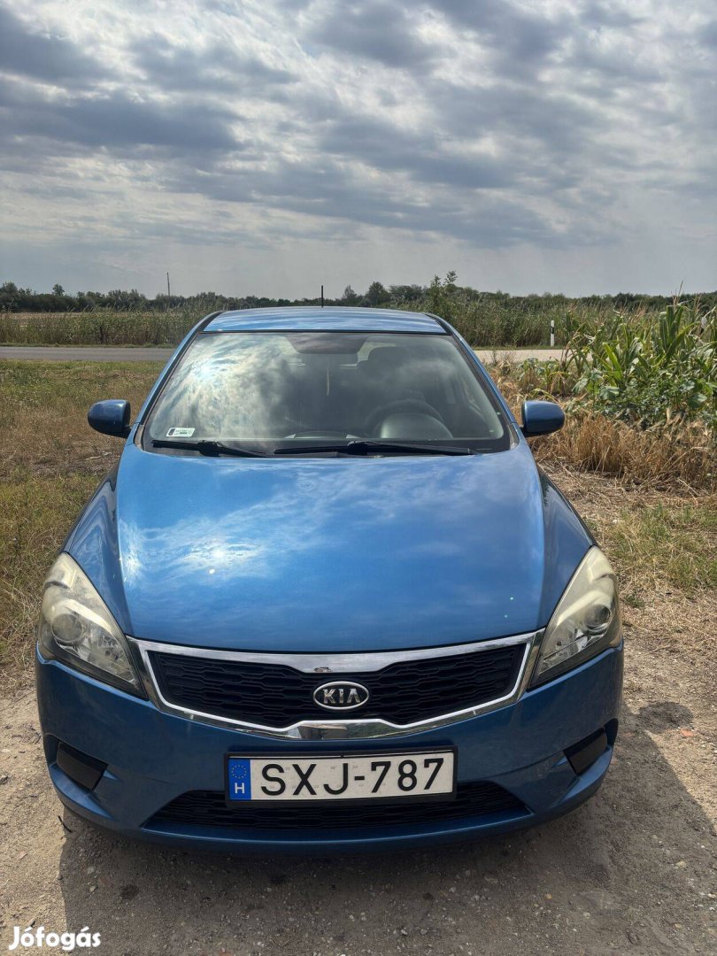 KIA CEE'D ED, 1,4 / 66kW, 90 lóerő, 137.500 km!