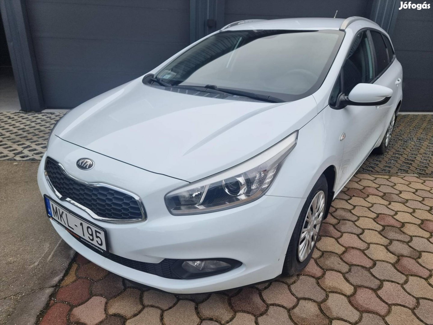 KIA CEE'D SW 1.4 CRDI LX Magyarországi. Szerviz...