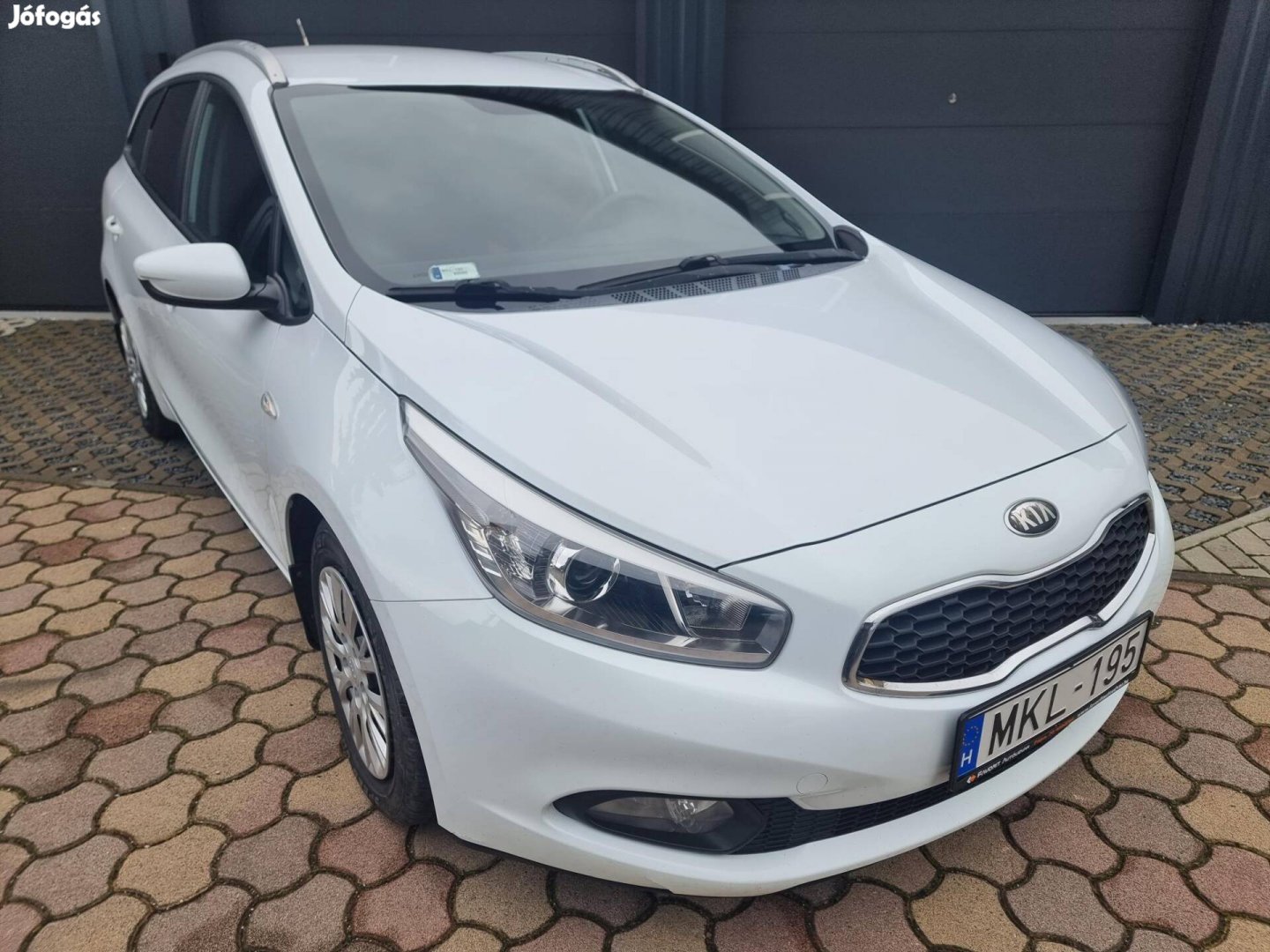 KIA CEE'D SW 1.4 CRDI LX Magyarországi. Szerviz...