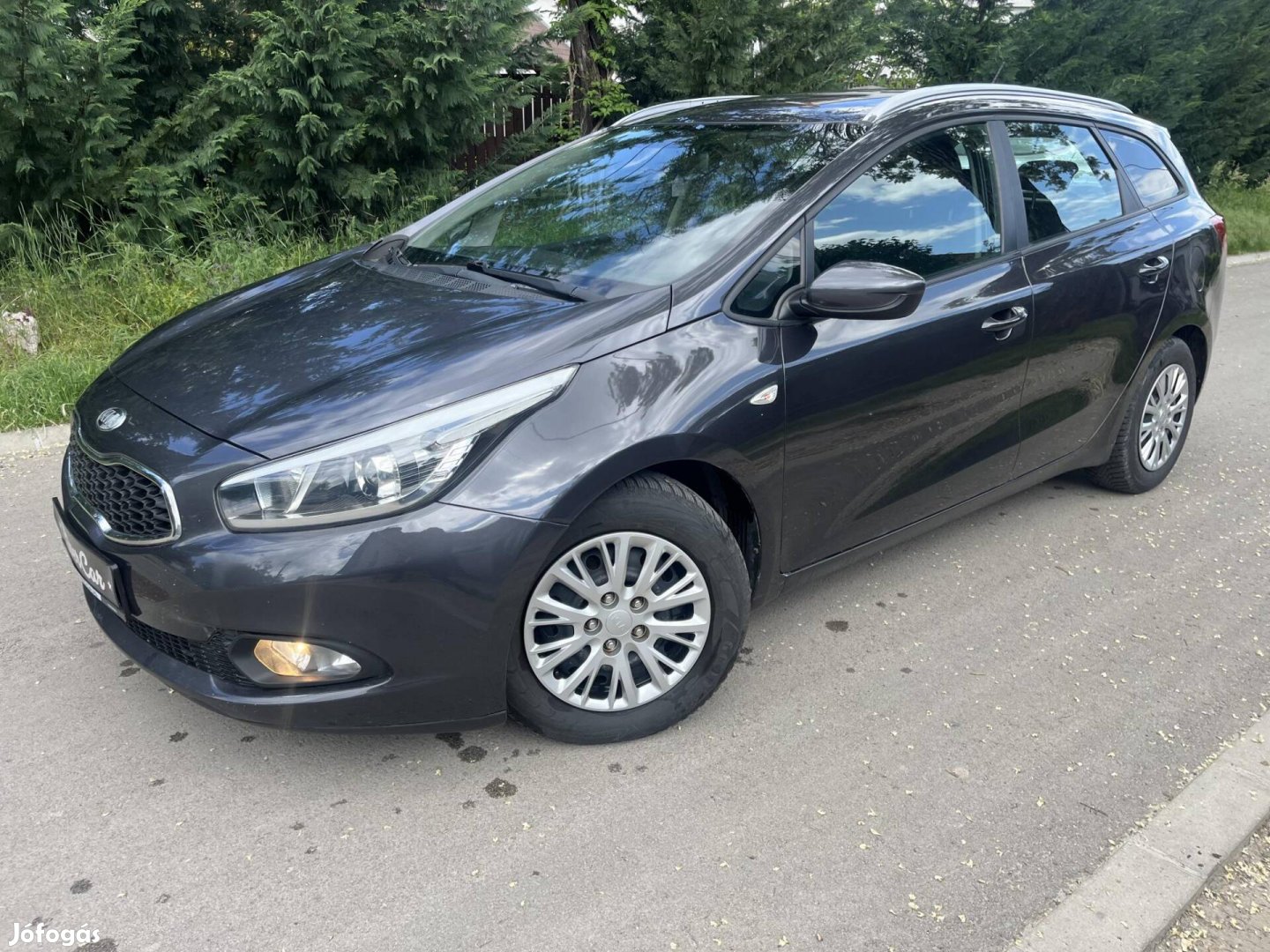 KIA CEE'D SW 1.4 CRDI LX kevés km. szép állapot