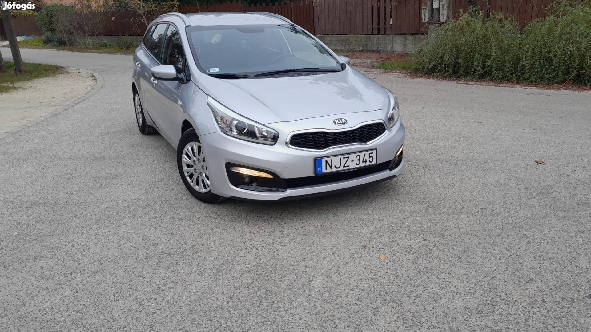 KIA CEE'D SW 1.4 Cvvt LX Exclusive Facelift Mag...