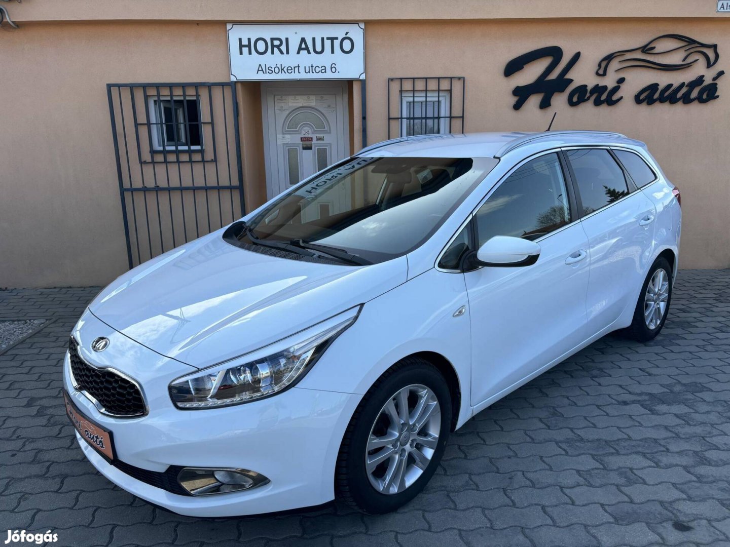 KIA CEE'D SW 1.6 CRDI LX 1.Tulaj! Szervizkönyv!