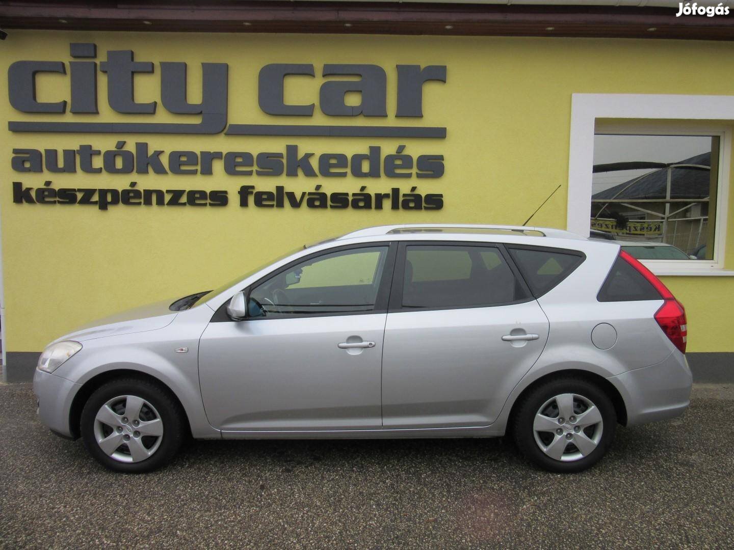 KIA CEE'D SW 1.6 EX Digitklima. ABS !